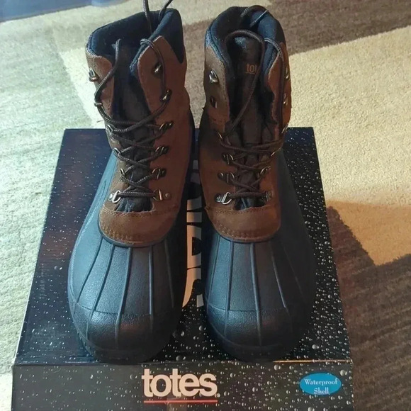 Totes Winter Boots Size 13 - Picture 1 of 4